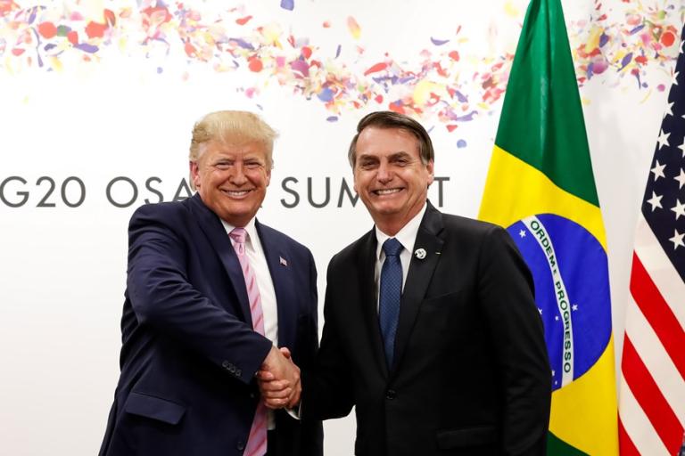 As vesperas de eleicao Brasil assinara declaracao antiaborto com Trump
