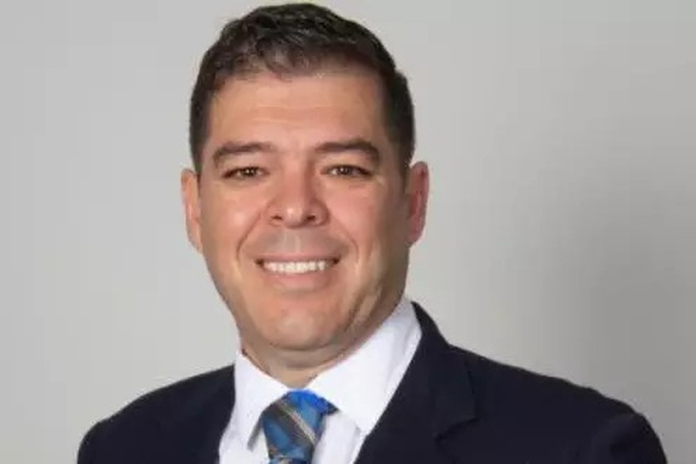 Candidato a vereador grava video humilhando agente de transito Mais um bost otario