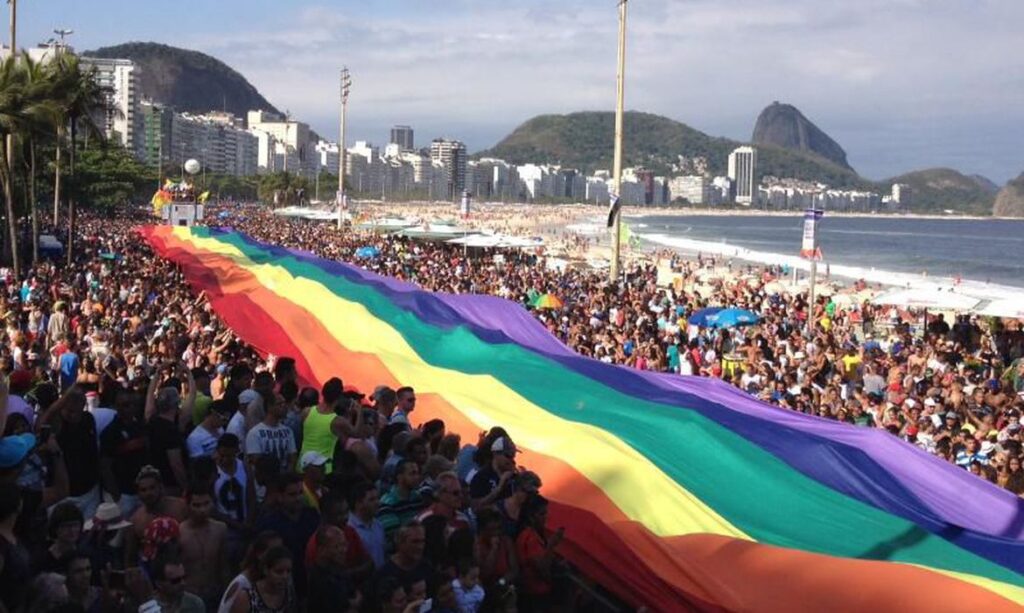 Candidaturas LGBTI saltam 86 mas esbarram em verba curta e preconceito