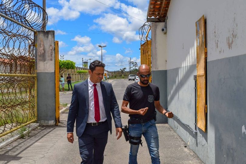 Capitao Samuel denuncia suposto fornecimento de alimentacao estragada em presidios de Sergipe Sejuc nega