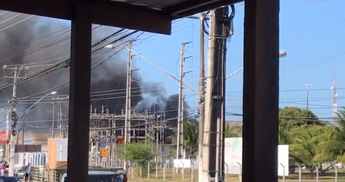 Chamas atingem loja da Casa Mais no Sao Conrado