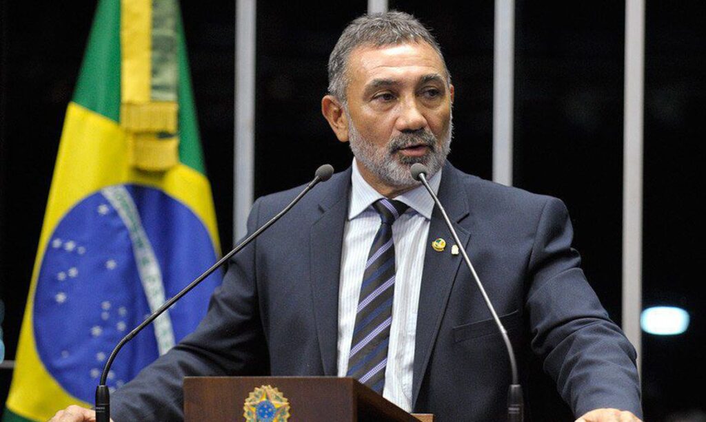 Em audios senador chama jornalista sequestrado de bandido e mau carater