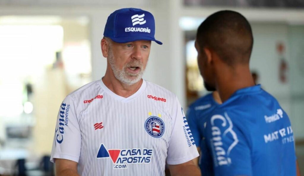 Em sumula arbitro relata ter sido chamado de ‘vagabundo por Mano Menezes Me senti ofendido