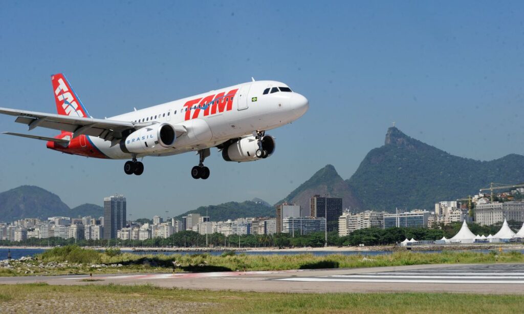 Feriado do dia de finados aumenta em 40 movimentacao nos aeroportos