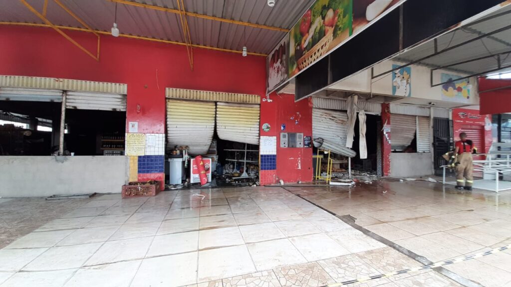 Incendio na Zona de Expansao de Aracaju pode ter sido causado por briga de casal