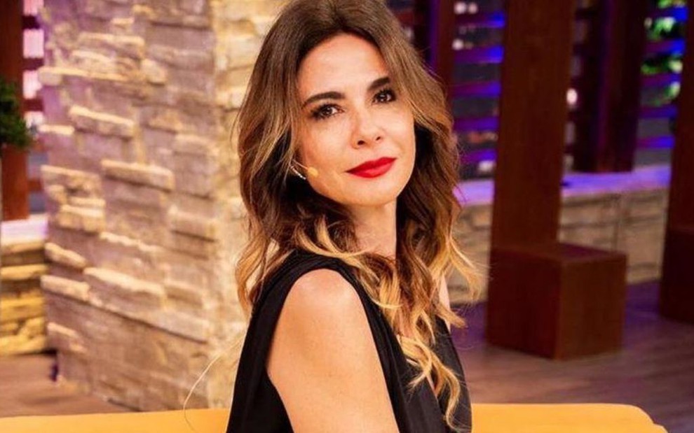 Luciana Gimenez e vitima de golpe no WhatsApp Coisa de quem nao quer trabalhar