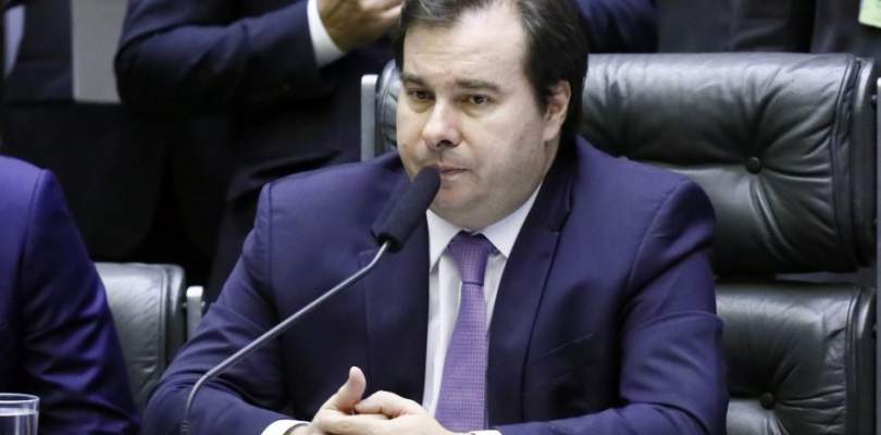 Maia abre fogo contra Salles Agora resolveu destruir o proprio governo