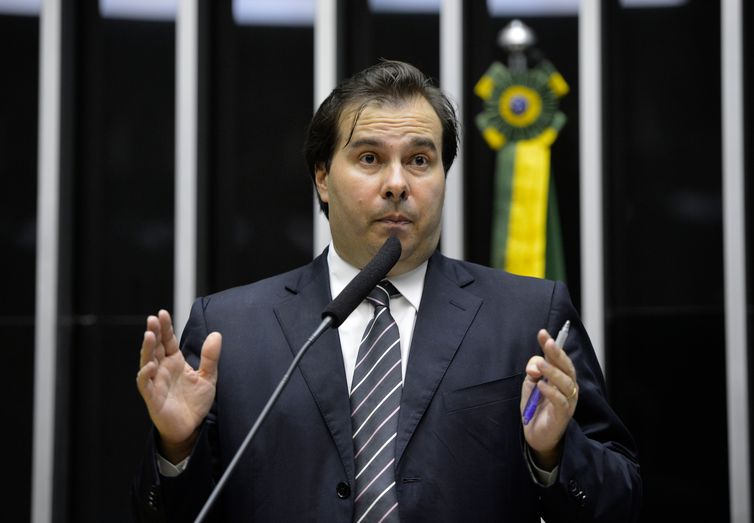 Maia-questiona-decisao-de-reverter-soltura-de-Andre-do-Rap-e-pede-aplicação-igual-da-lei