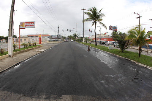 Mulher e presa em flagrante por embriaguez ao volante e injuria racial na Zona Sul de Aracaju