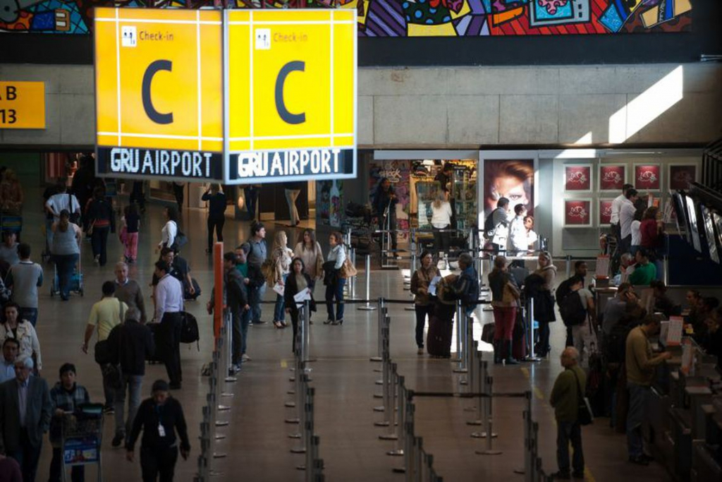 Nos-oito-primeiros-meses-de-2020-160-pessoas-foram-presas-transportando-drogas-em-aeroportos-no-Brasil