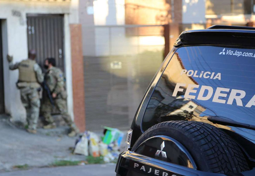 PF diz que chefes do PCC nao estao em favelas mas sim na elite