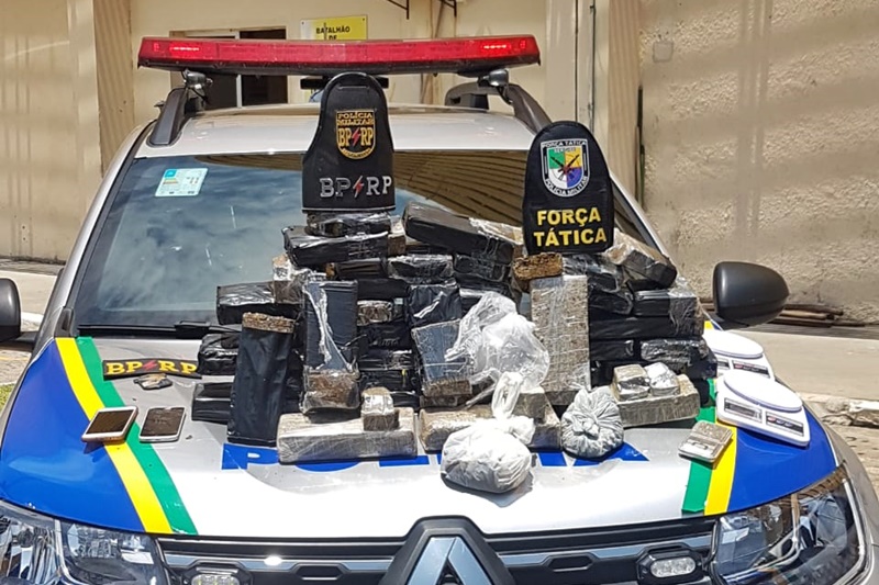 PM apreende mais de 30 kg de drogas na Zona Sul de Aracaju