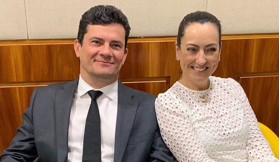 Quem idolatra politico e otario diz esposa de Moro para bolsonaristas