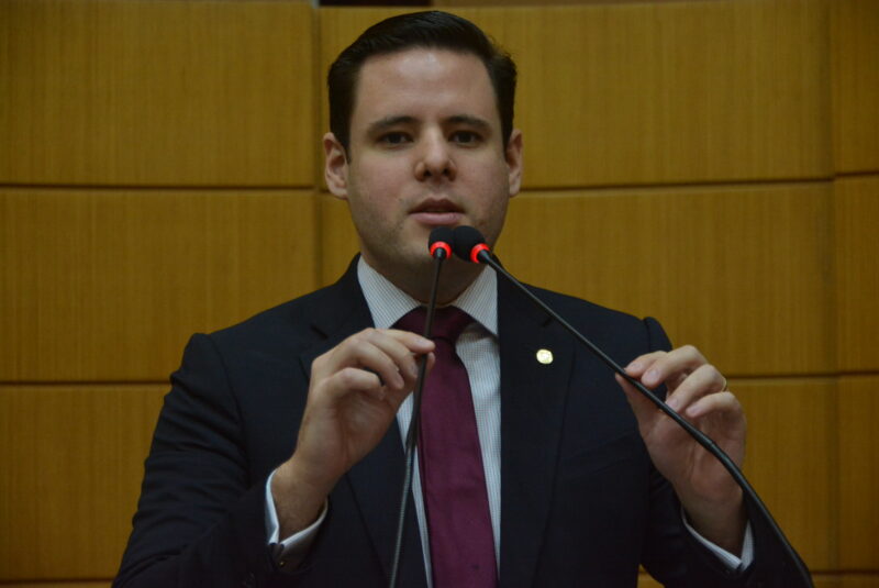 Rodrigo recorre ao TRE SE que derruba multa e remocao de publicacao que criticava Danielle