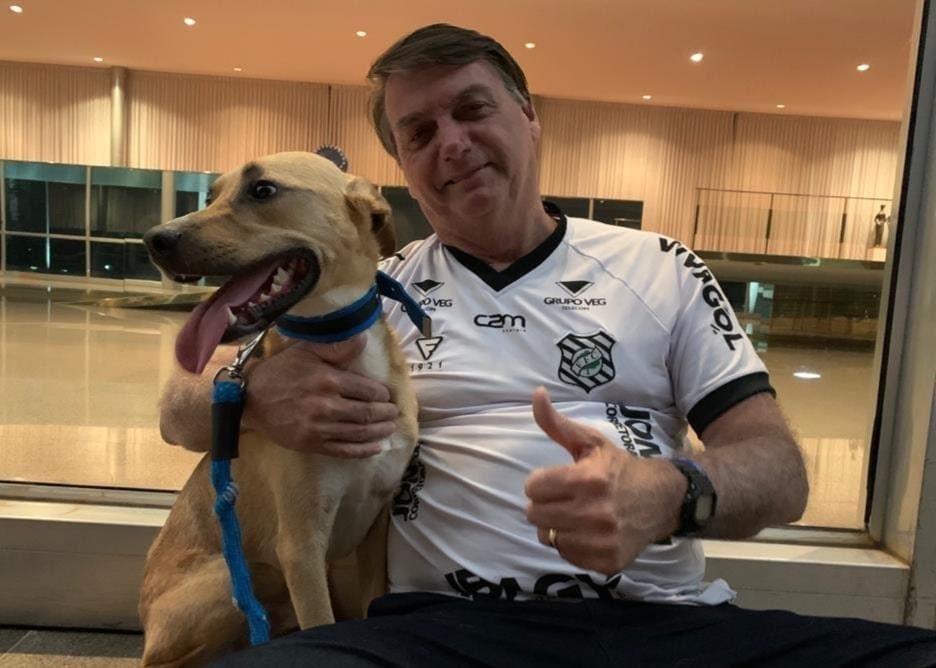 Vacina obrigatoria so aqui no Faisca ironiza Bolsonaro