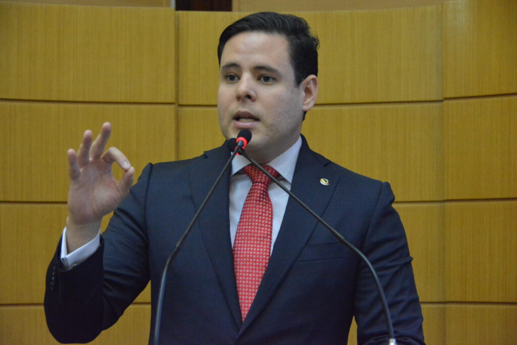 A representacao foi movida pelo prefeito e candidato a reeleicao Edvaldo Nogueira PDT