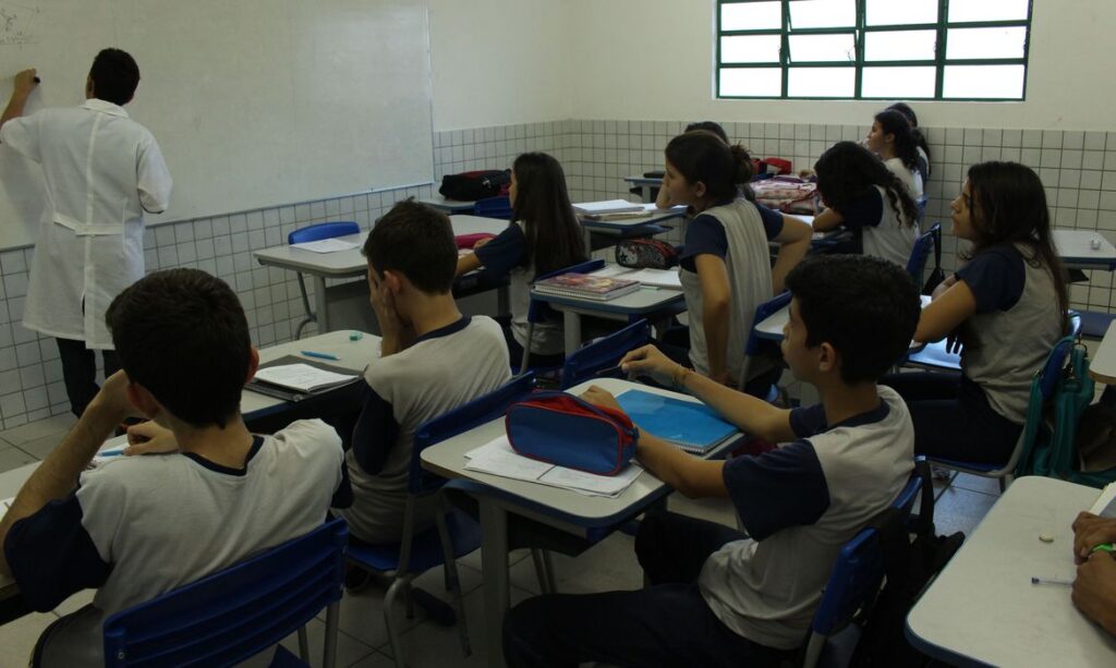 Ampliação-de-escolas-com-recursos-do-Fundeb-pode-beneficiar-mais-de-200-colégios-religiosos