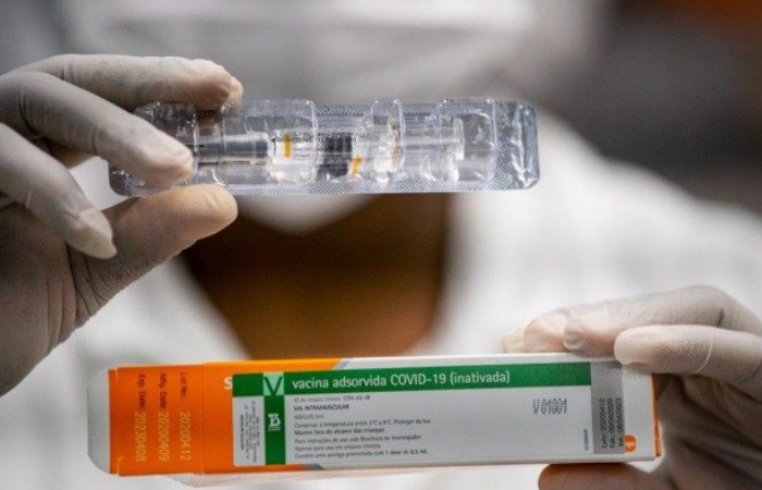 Anvisa envia tecnicos a China para supervisionar fabricas de vacinas contra a covid