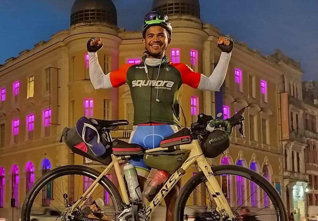 Apos bicicleta de cicloturista ser furtada policia recupera veiculo no bairro America