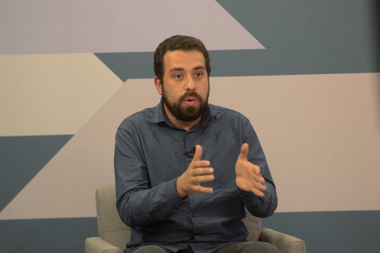 Apos ser diagnosticado com covid 19 Guilherme Boulos comeca a apresentar sintomas