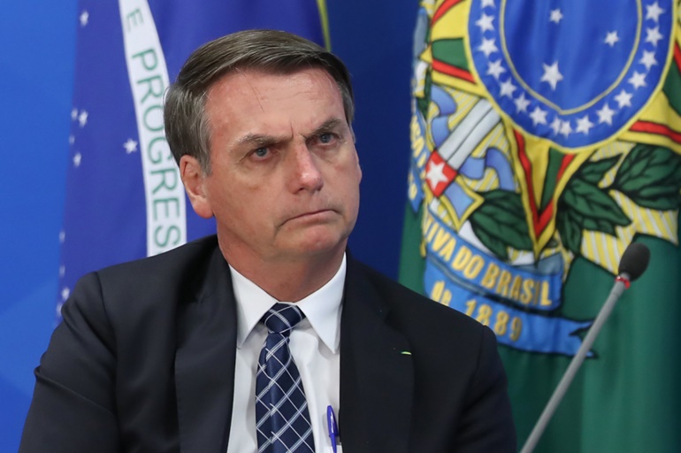 Bolsonaro diz que relacao com a China segue normal apos ataques do filho 02 ao pais asiatico Precisa muito mais de nos