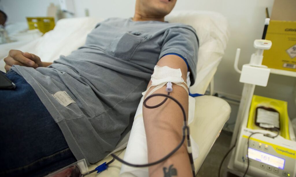 Centros de hemoterapia reforcam importancia de doacao por causa do baixo nivel de sangue saiba como doar
