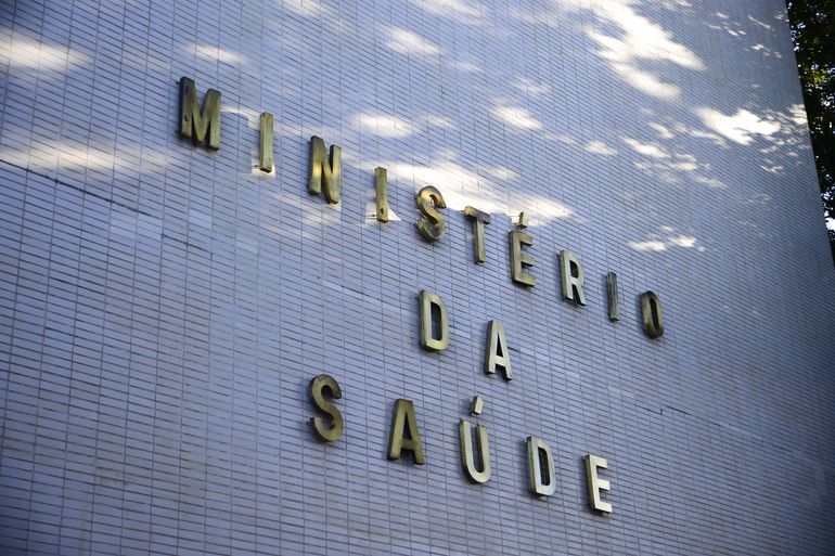 Desembolsos do Ministerio da Saude com a pandemia de covid 19 praticamente pararam diz colunista