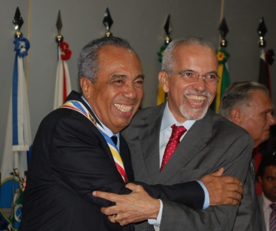 Edvaldo Nogueira lamenta morte de Joao Alves e decreta luto oficial de tres dias