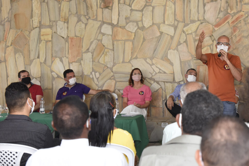 Edvaldo recebe apoio de pastores e liderancas evangelicas no segundo turno em Aracaju