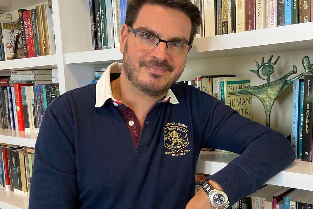 Filha de Rodrigo Constantino diz que ficou abalada com fala do pai e o defende