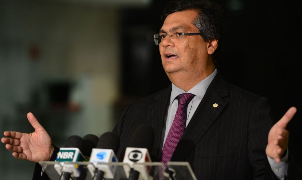 Flavio Dino afirma que direita venceu a esquerda nas eleicoes mas Bolsonaro foi derrotado