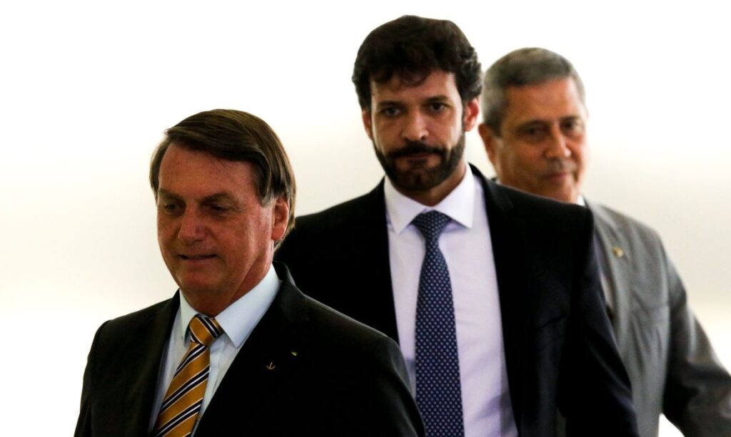 Governo lanca conjunto de medidas para retomada do turismo no pais