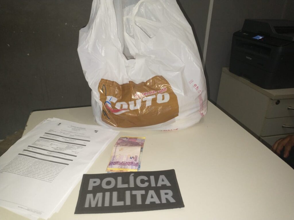 Homem e preso com dinheiro e alimentos entregues por grupo politico em Simao Dias