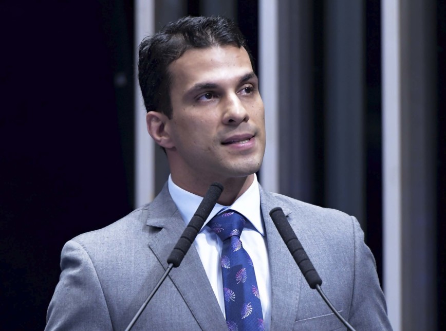 Imagens contradizem versoes de que modelo foi estuprada pelo senador Iraja Filho