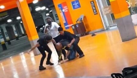 Joao Alberto Freitas foi asfixiado por 4 minutos diante de 15 testemunhas em Carrefour e1606047611496