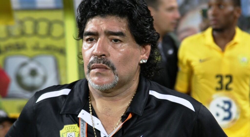 Maradona passa bem e nao tem sequela neurologica afirma medico do craque argentino