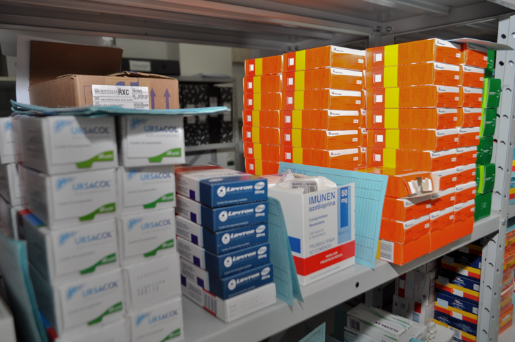 Medicamentos para pacientes com problemas renais estao em falta no Case