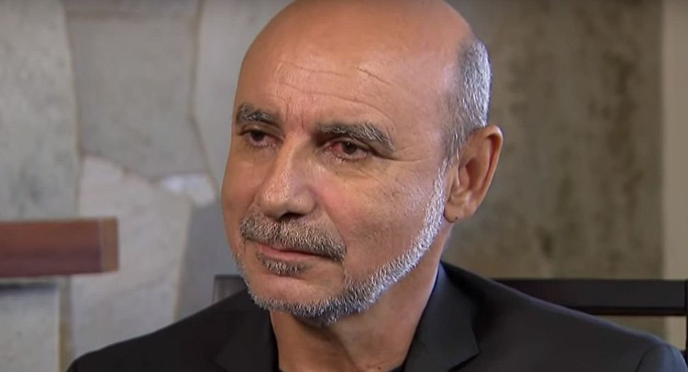 PM entrega fuzil de Queiroz a pericia com 17 anos de atraso