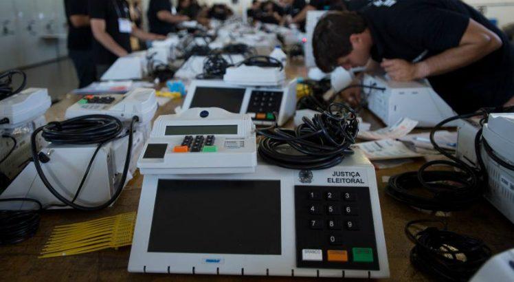 Por causa de mau funcionamento TSE substitui 44 urnas eletronicas em Sergipe