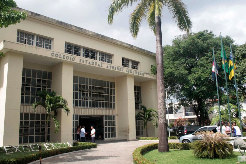 Professores de colegios estaduais afirmam que nao voltarao as salas de aula sem testagem em massa em Sergipe