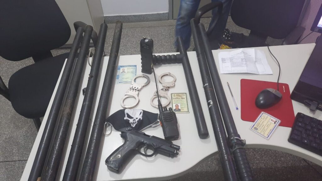 Quatro homens sao presos por milicia e falsificacao de documentos em Cristinapolis suspeitos teriam interceptado candidata da cidade