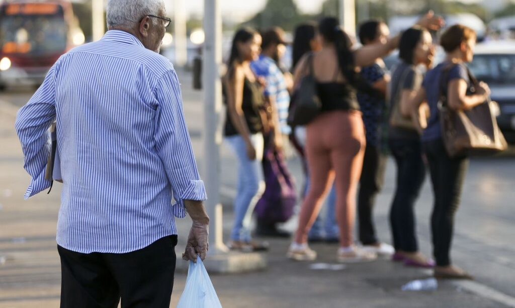Recadastramento-de-aposentados-está-suspenso-até-o-fim-do-ano