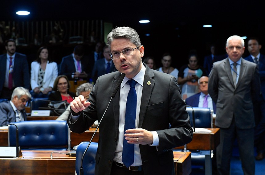 Alessandro-diz-que-Belivaldo-‘precisa-assumir-a-responsabilidade’-sobre-vacina-da-covid-19-em-Sergipe