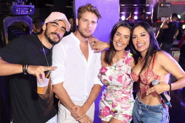 Apos termino proximo do casamento Ivy Moraes curte noitada em Aracaju com outros ex BBBs