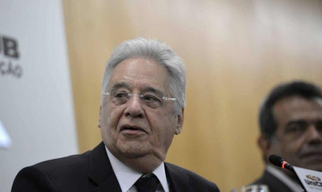 Bolsonaro e outros governantes tem verdade absolutas diz Fernando Henrique Cardoso