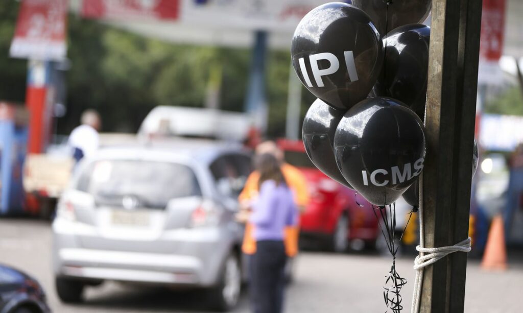Brasil-perde-R$-417-bi-por-ano-com-sonegação-de-impostos-diz-estudo