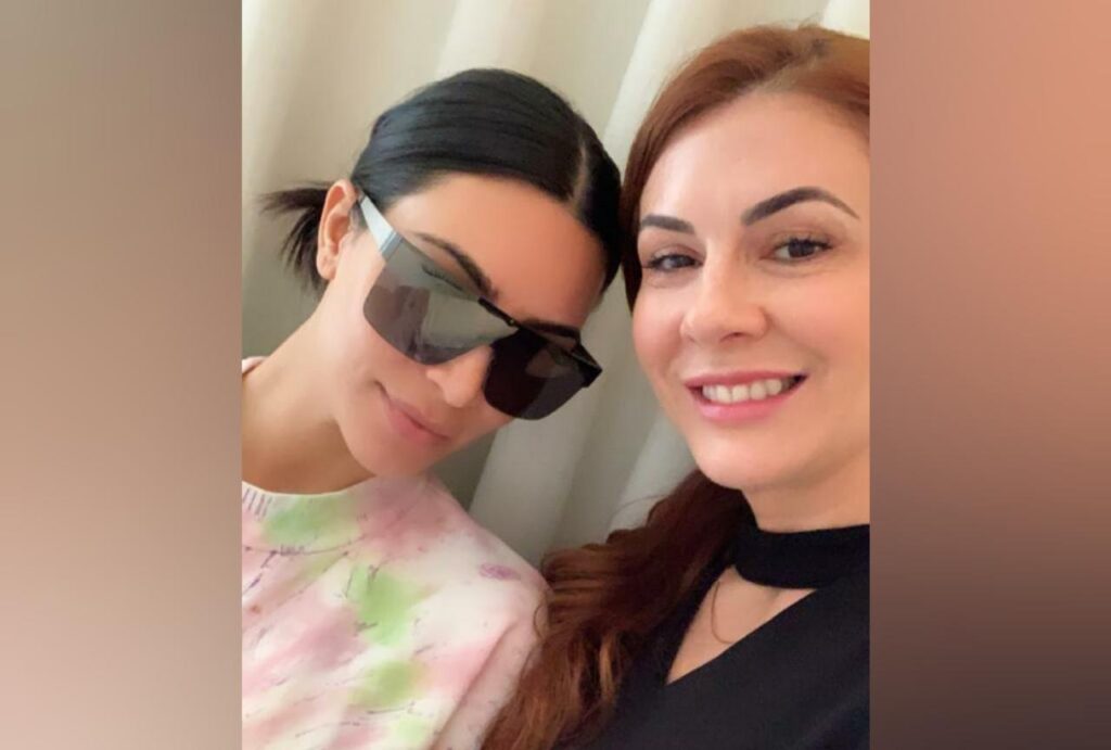 Brasileira faz massagem em Kim Kardashian Sonho para qualquer mortal