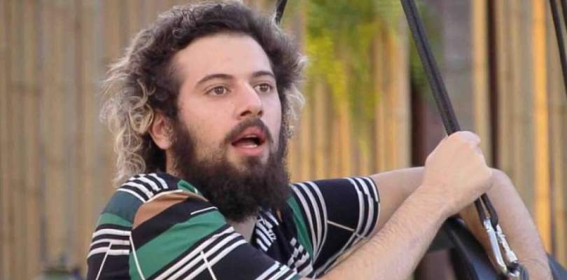 Cartolouco afirma que fez suruba com jogador casado quando trabalhava na Globo