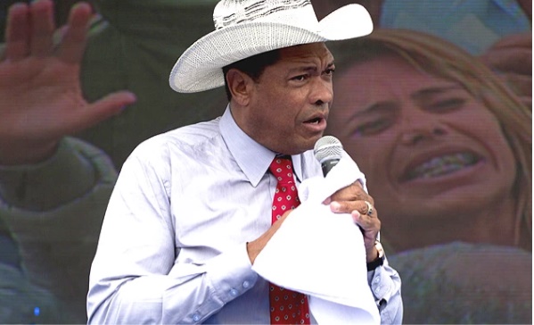Com seis avioes pastor da Igreja Mundial planeja comprar novo modelo de R 593 mi diz colunista