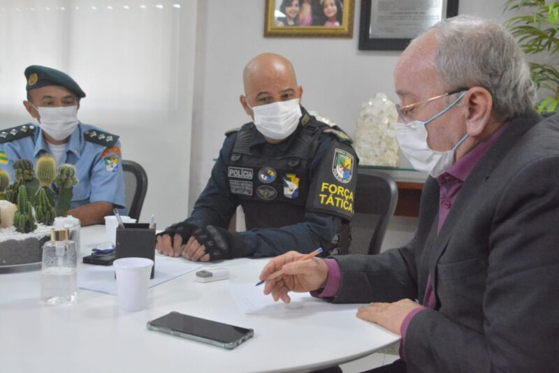 Comando da PM SE discute direitos sociais de policiais e bombeiros na Alese